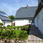 Friesenhaus Germania Ferienwohnung Fenya